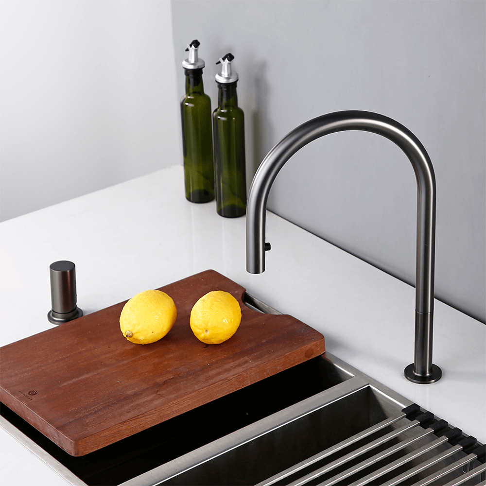 Calé 2-Hole Kitchen Faucet With Pull Out Spout