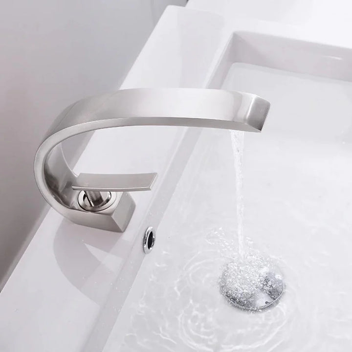 Kastel Basin Faucets Modern Bathroom Mixer Tap Single Handle Single Hole Crane